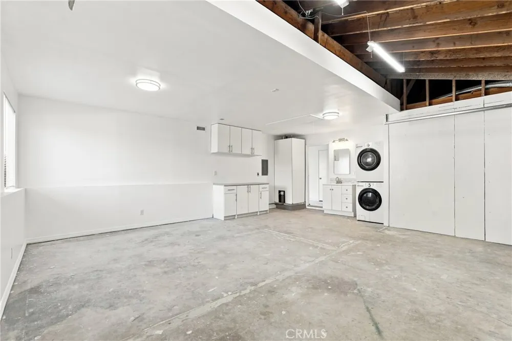 24420 Alliene Lomita, CA 90717