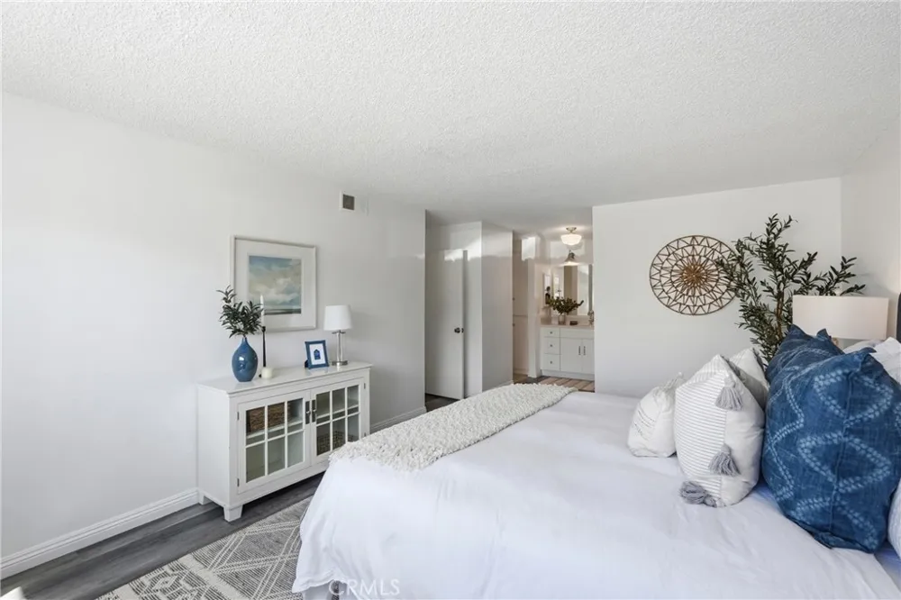24420 Alliene Lomita, CA 90717