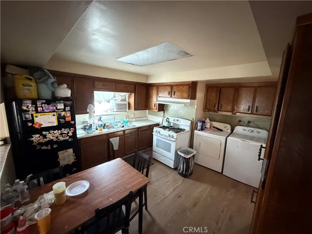 631 S Evergreen Avenue Los Angeles, CA 90023