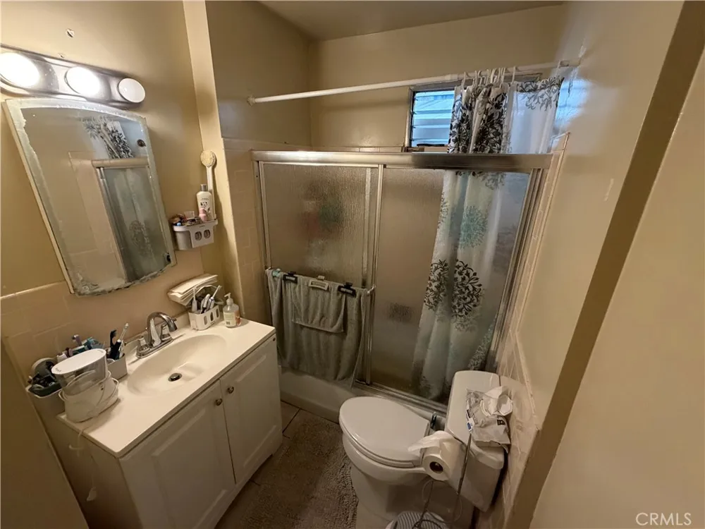 631 S Evergreen Avenue Los Angeles, CA 90023