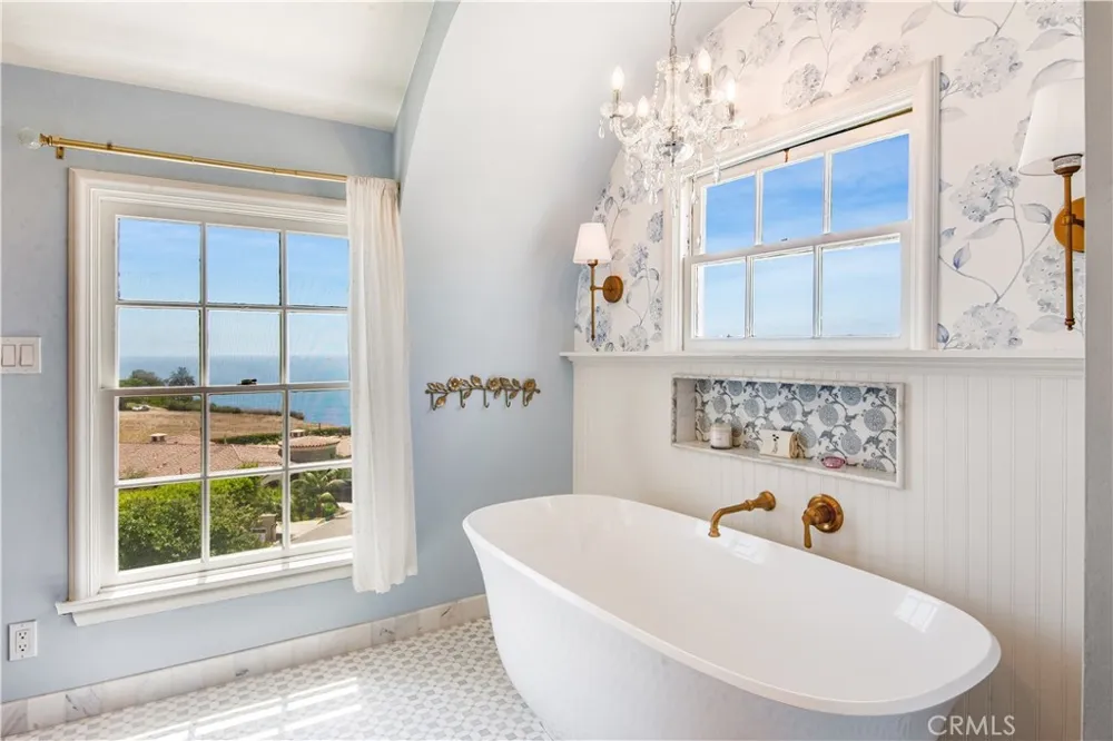 2976 Via Alvarado Palos Verdes Estates, CA 90274