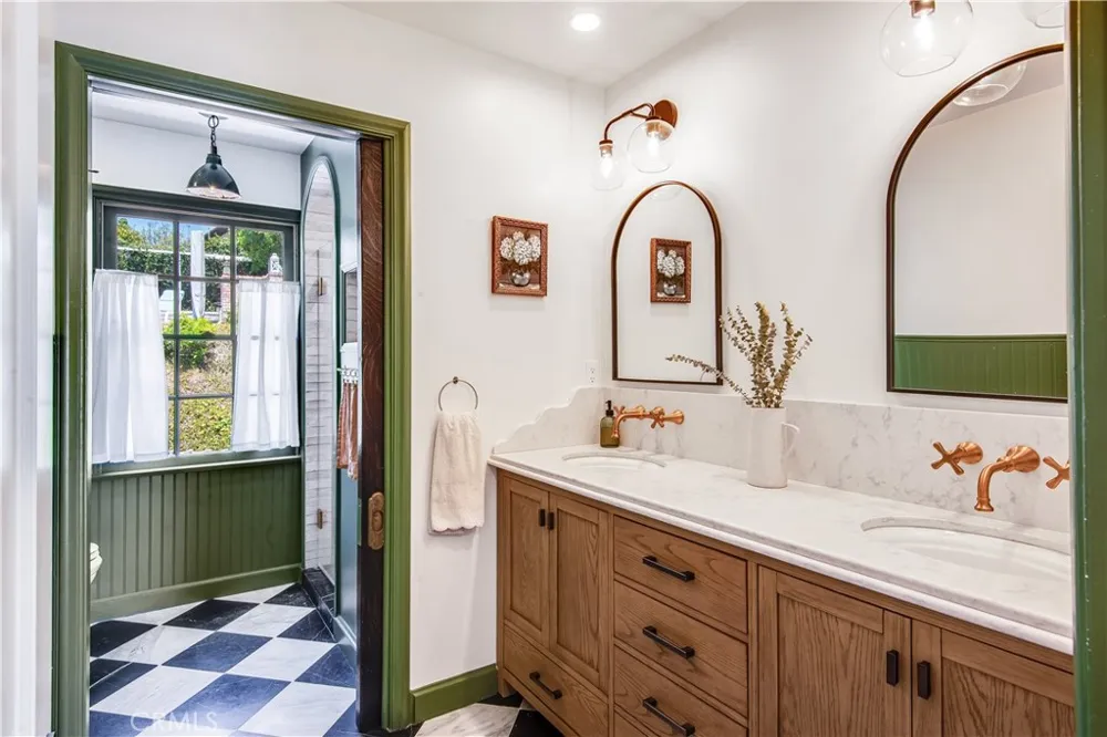 2976 Via Alvarado Palos Verdes Estates, CA 90274