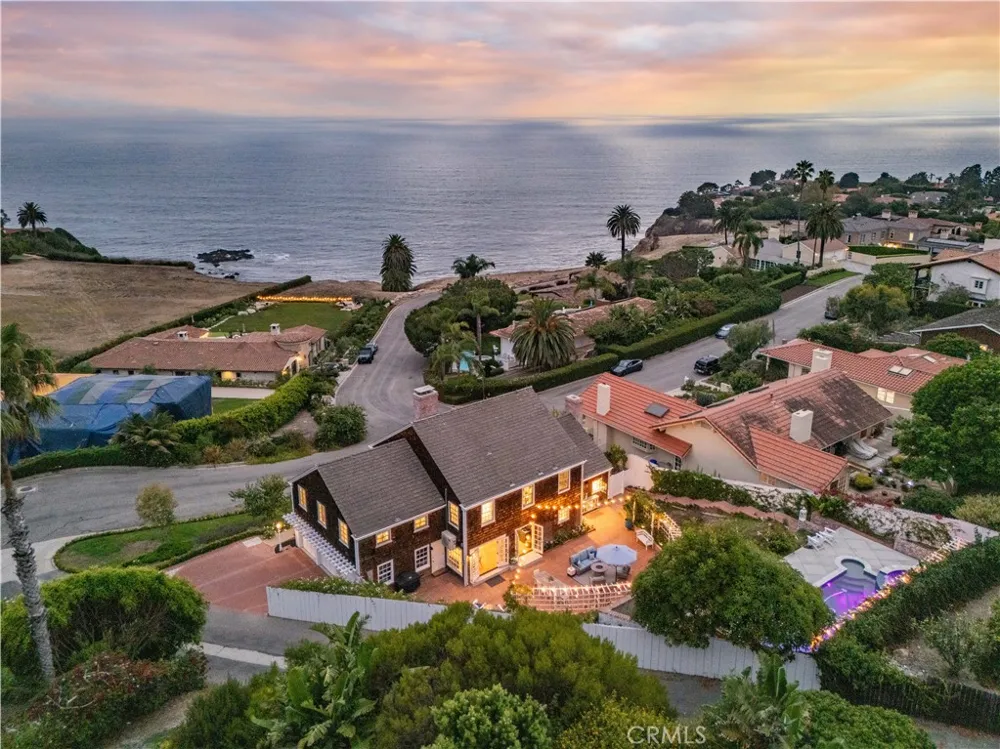 2976 Via Alvarado Palos Verdes Estates, CA 90274