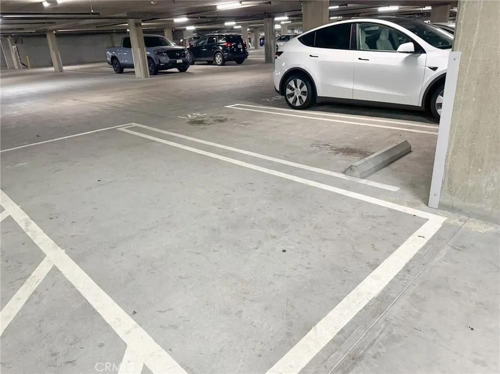13200 Pacific Promenade #217 Playa Vista, CA 90094