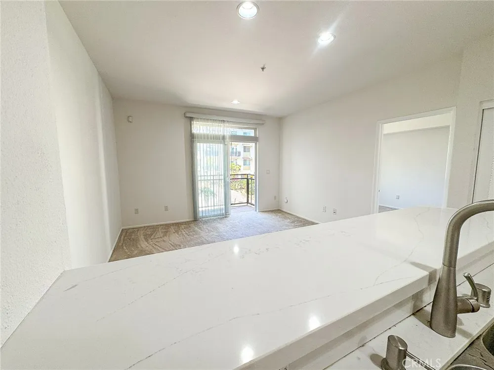 13200 Pacific Promenade #217 Playa Vista, CA 90094