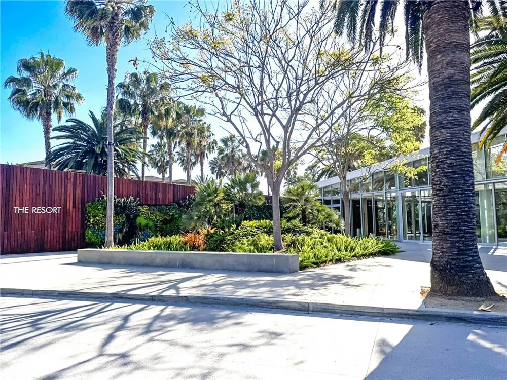 13200 Pacific Promenade #217 Playa Vista, CA 90094