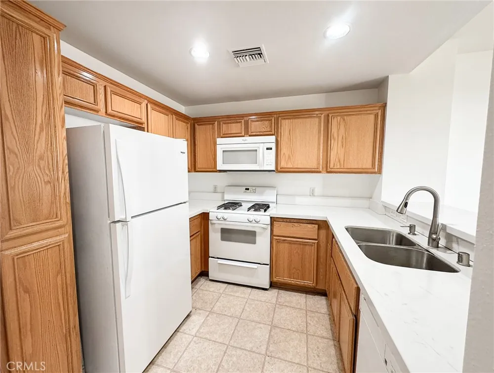 13200 Pacific Promenade #217 Playa Vista, CA 90094