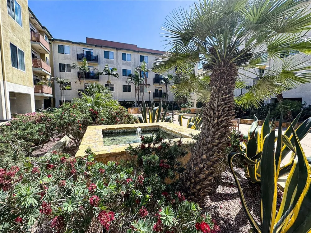 13200 Pacific Promenade #217 Playa Vista, CA 90094