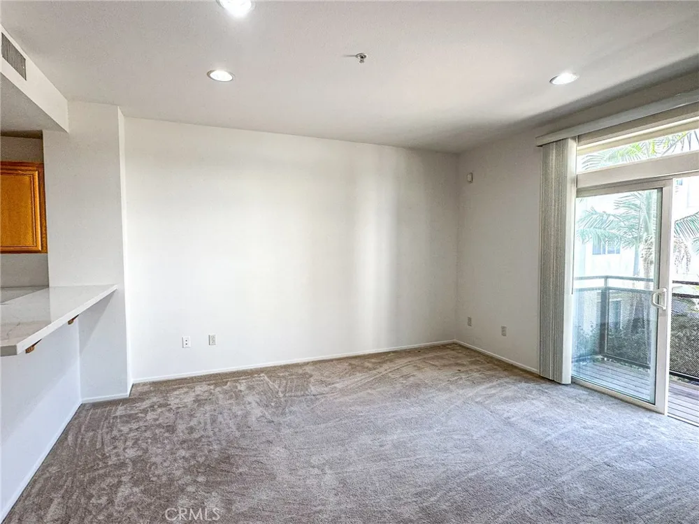13200 Pacific Promenade #217 Playa Vista, CA 90094