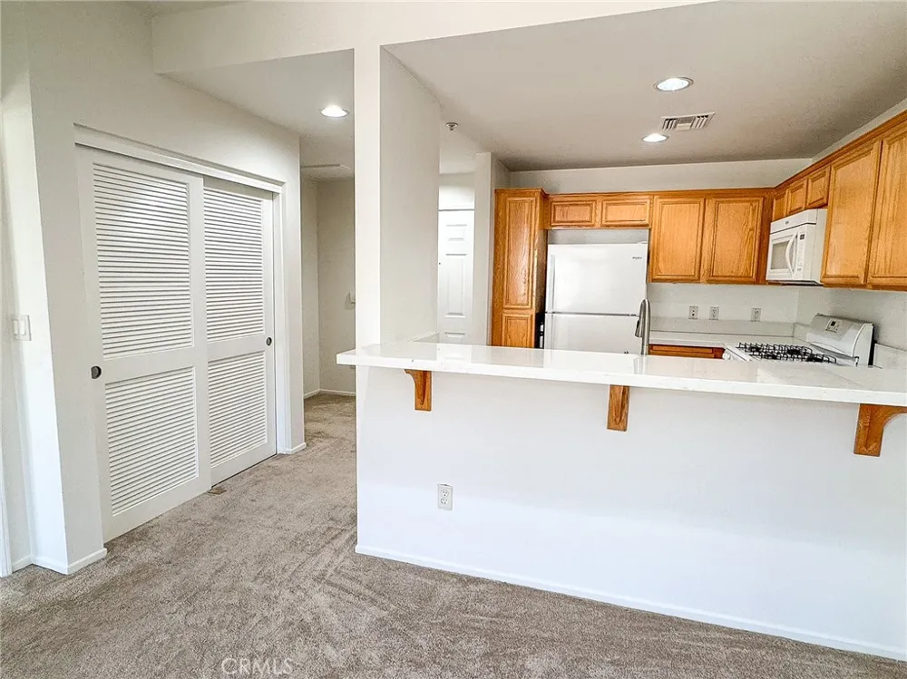 13200 Pacific Promenade #217 Playa Vista, CA 90094