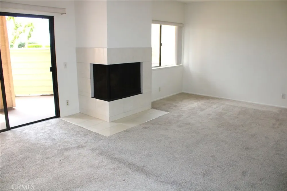 150 The Village #5 Redondo Beach, CA 90277