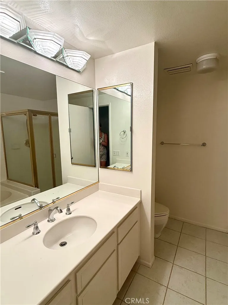 150 The Village #5 Redondo Beach, CA 90277