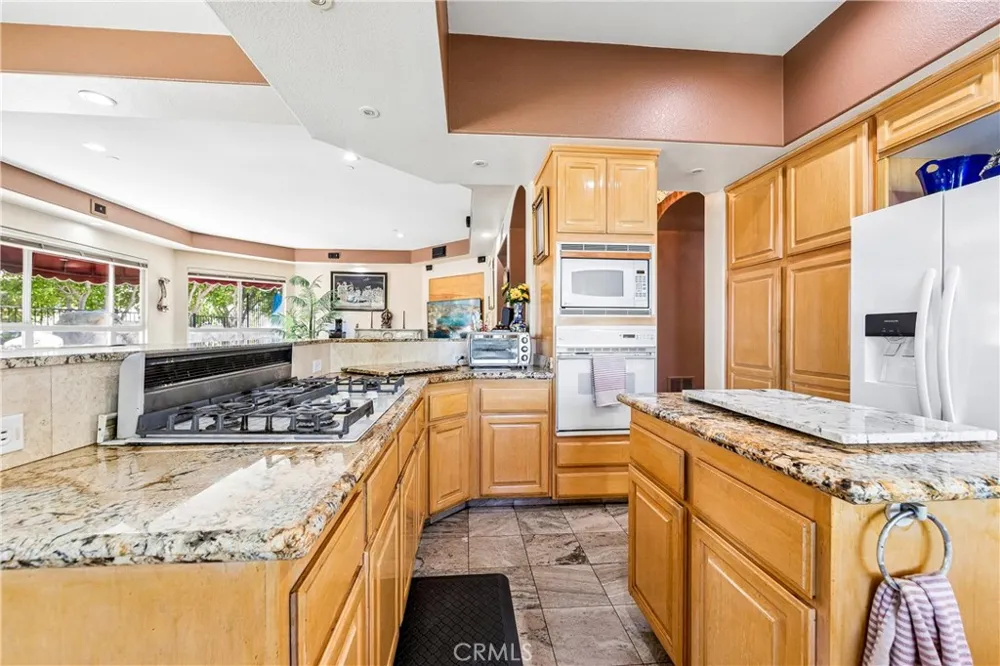 106 S Vista Grande Anaheim Hills, CA 92807