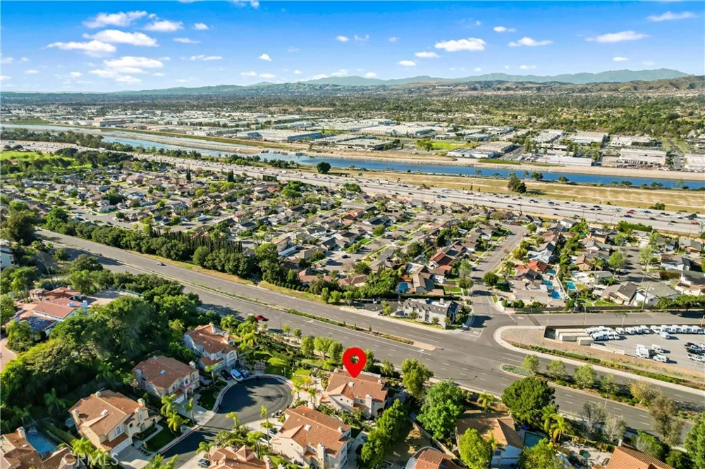 106 S Vista Grande Anaheim Hills, CA 92807