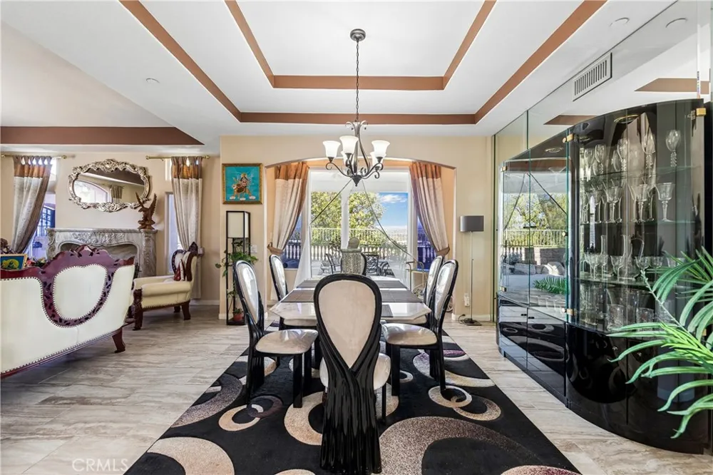 106 S Vista Grande Anaheim Hills, CA 92807
