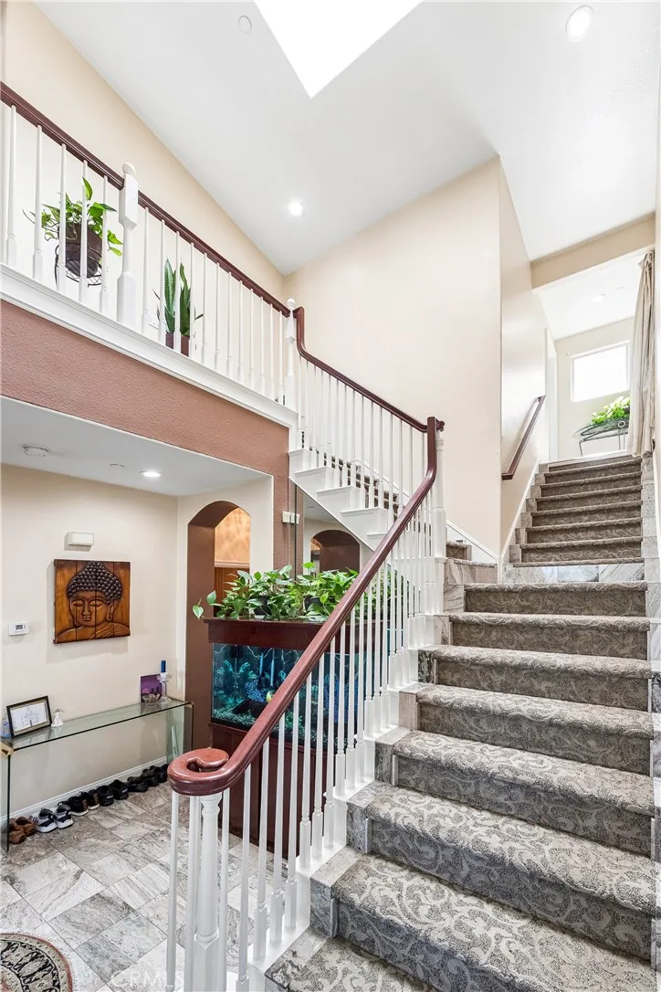 106 S Vista Grande Anaheim Hills, CA 92807