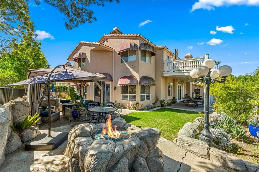 106 S Vista Grande Anaheim Hills, CA 92807