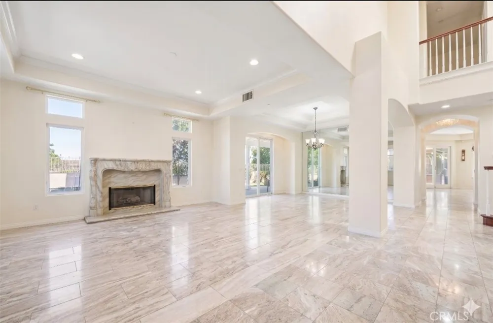 106 S Vista Grande Anaheim Hills, CA 92807