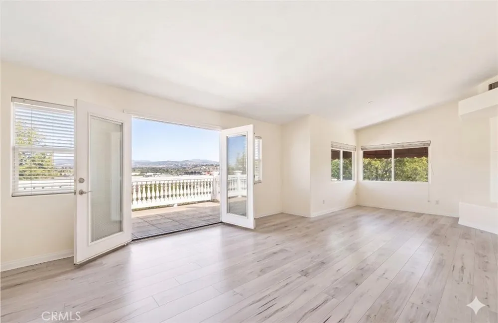 106 S Vista Grande Anaheim Hills, CA 92807