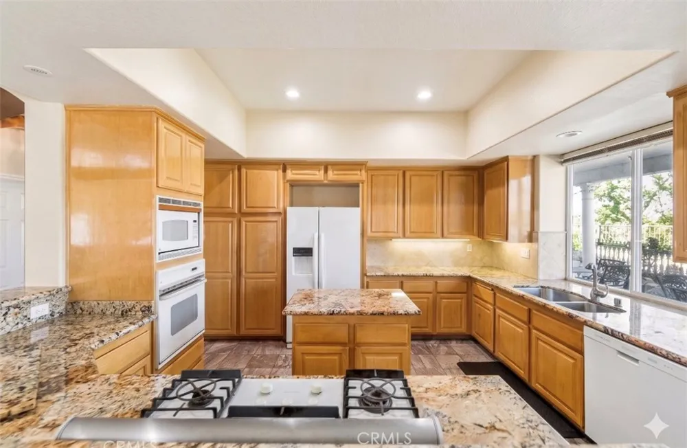 106 S Vista Grande Anaheim Hills, CA 92807