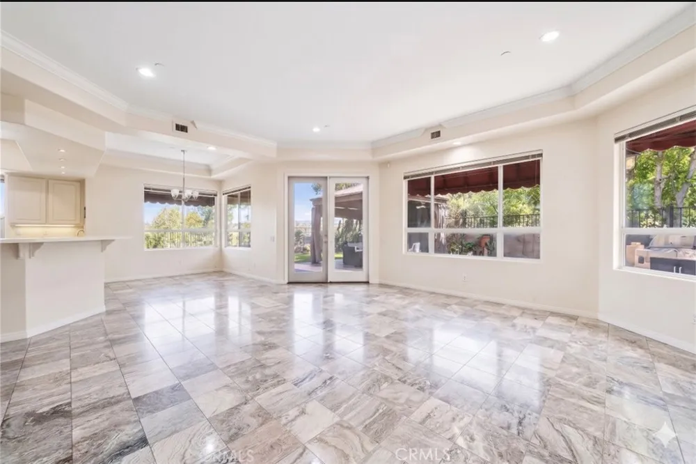 106 S Vista Grande Anaheim Hills, CA 92807