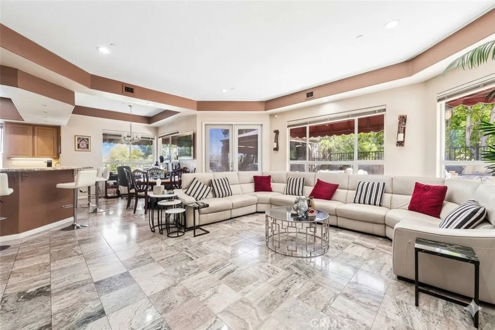 106 S Vista Grande Anaheim Hills, CA 92807