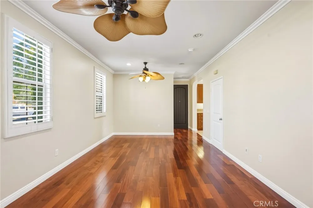 11521 Cararra Lane Northridge, CA 91326