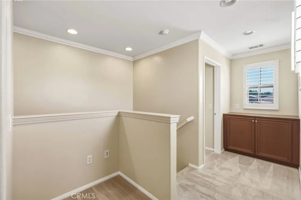 11521 Cararra Lane Northridge, CA 91326