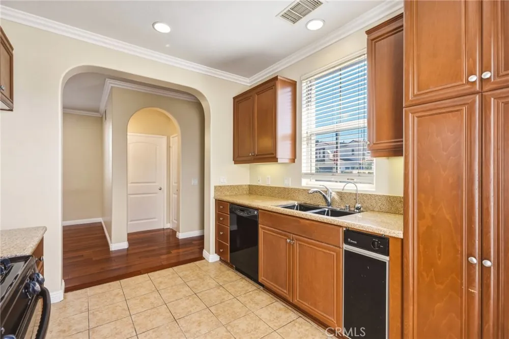 11521 Cararra Lane Northridge, CA 91326