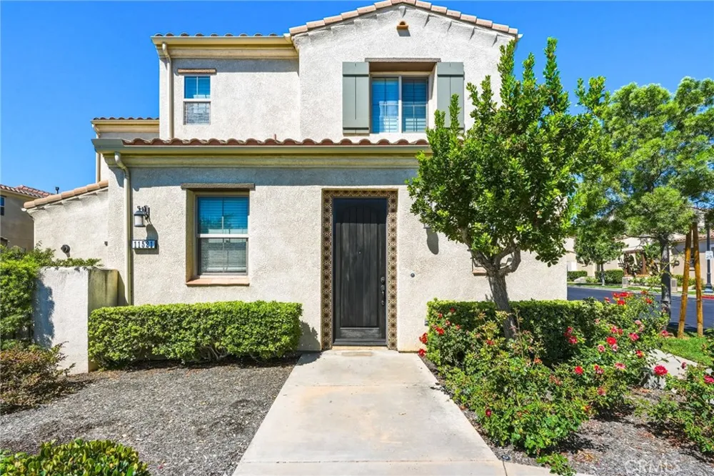 11521 Cararra Lane Northridge, CA 91326