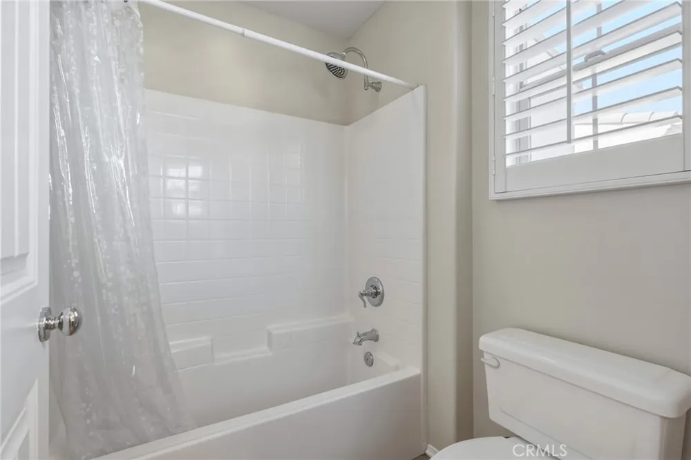 11521 Cararra Lane Northridge, CA 91326