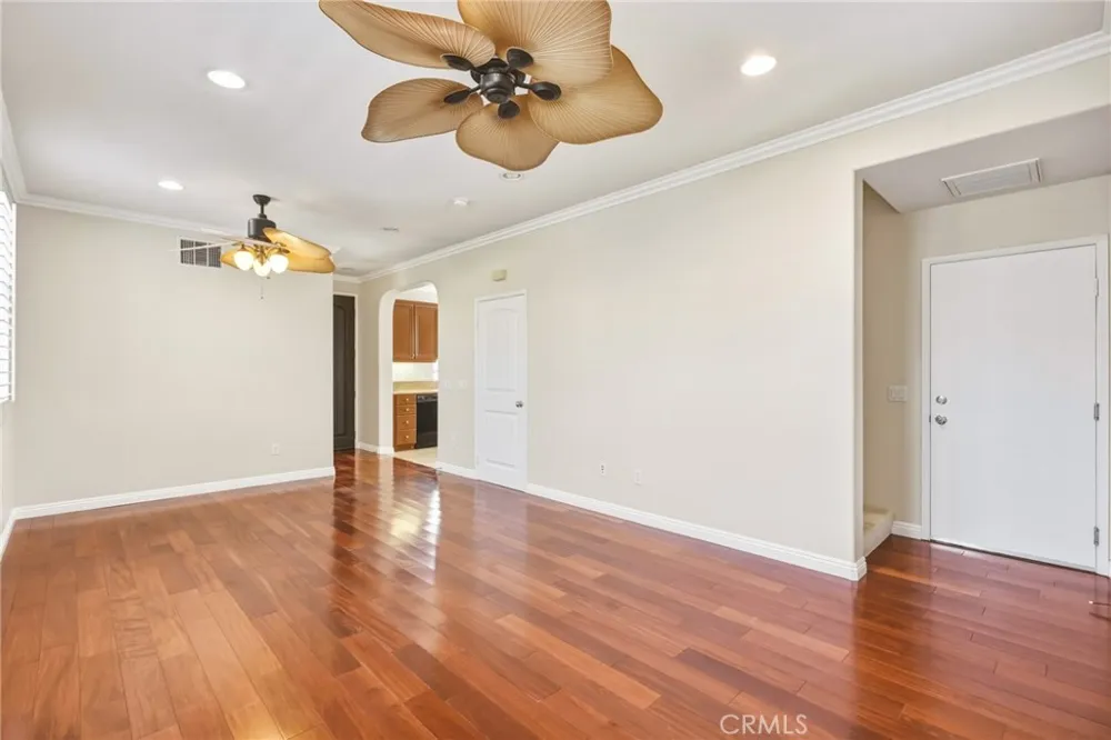 11521 Cararra Lane Northridge, CA 91326