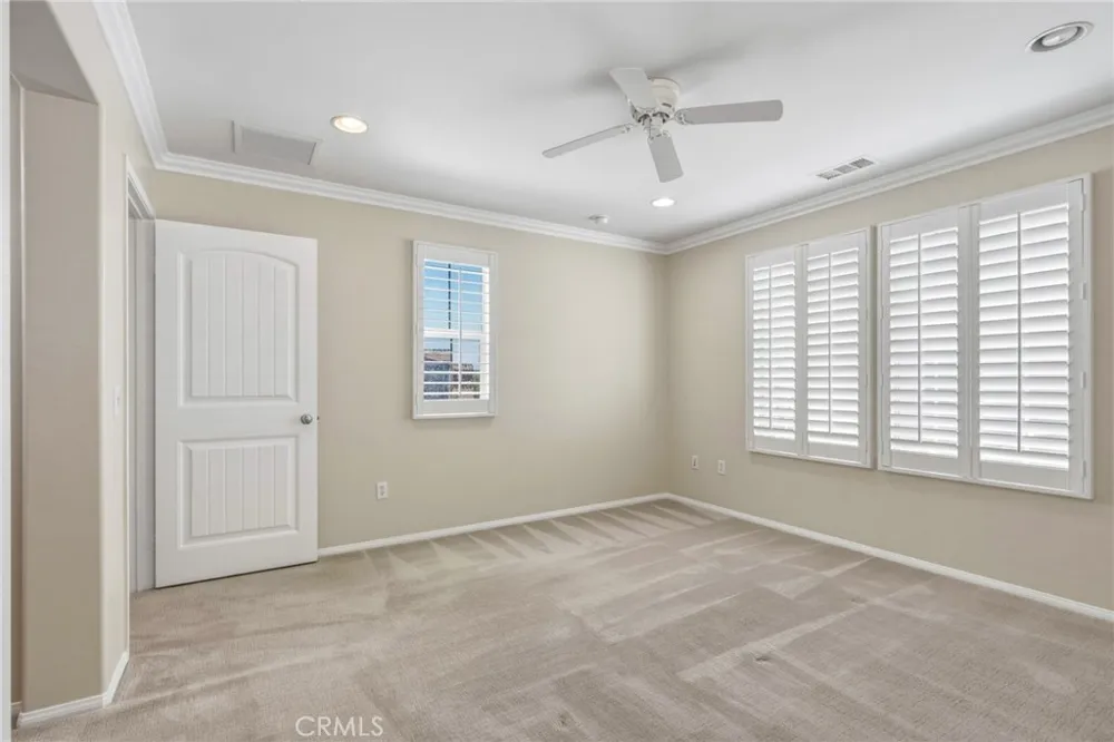 11521 Cararra Lane Northridge, CA 91326