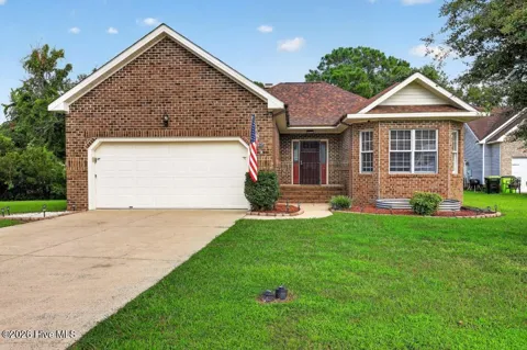 206 Bayswater Court