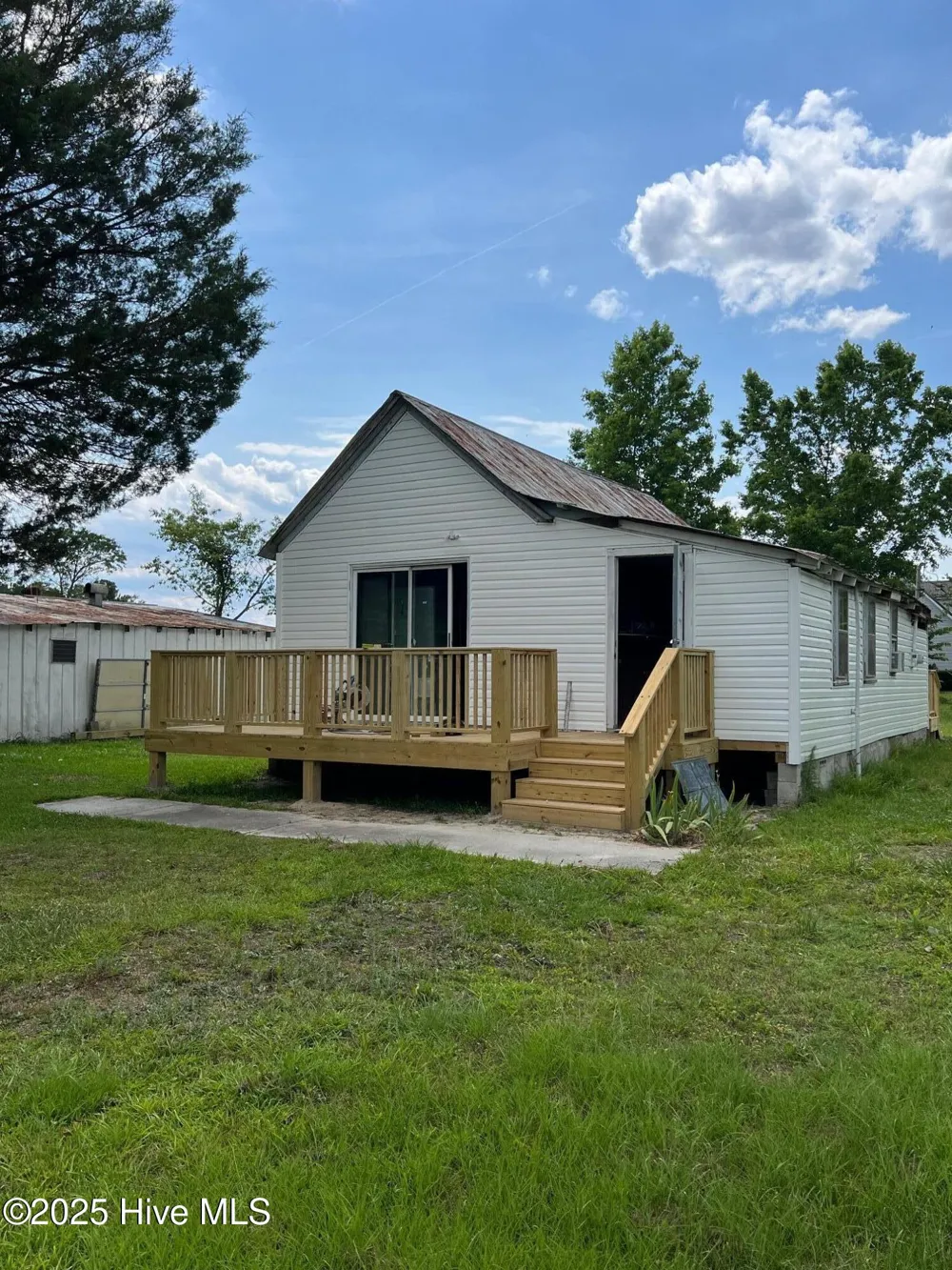 582 Five Mile Road Richlands, NC 28574