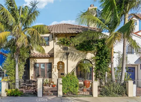 112 Santa Ana Avenue