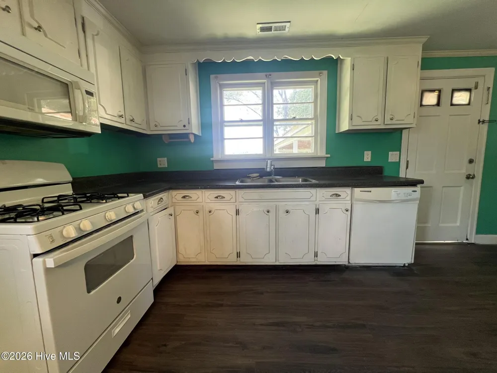 195 Wiggins Road Hertford, NC 27944