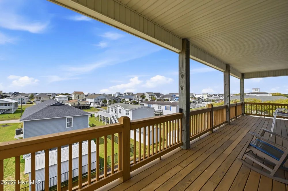 9021 W 9th Street Surf City, NC 28445