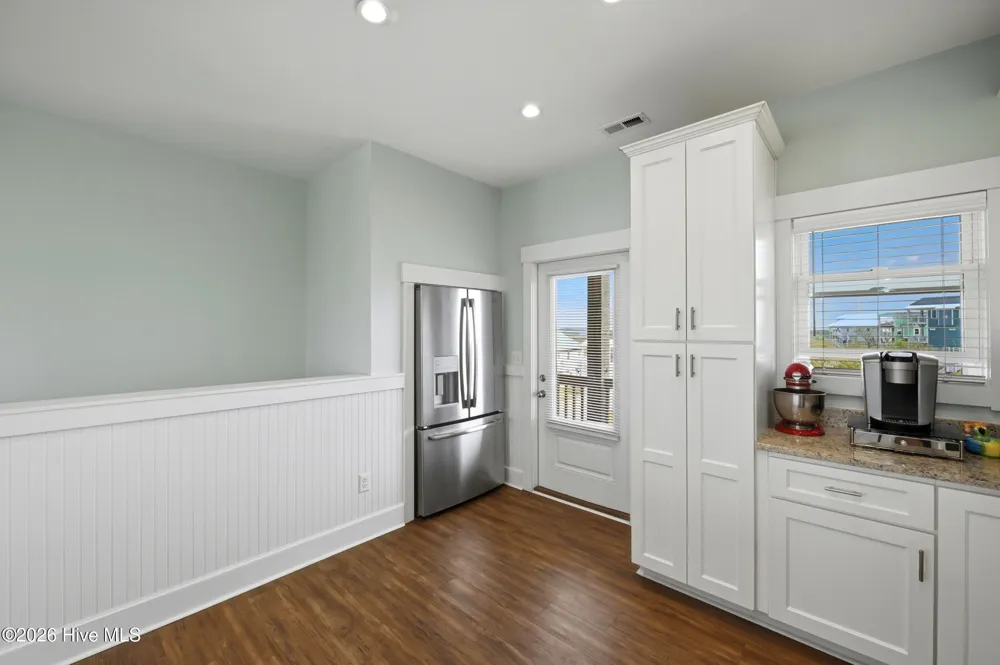 9021 W 9th Street Surf City, NC 28445