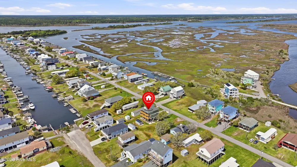 9021 W 9th Street Surf City, NC 28445