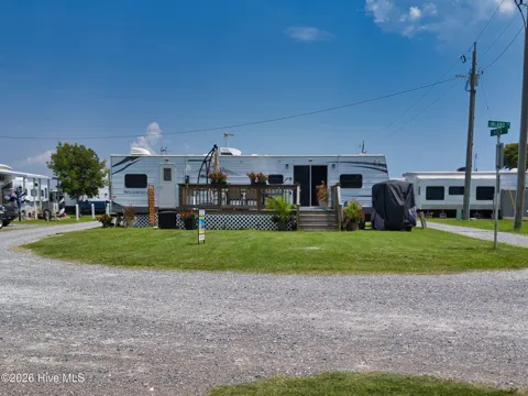 4023 Island Drive