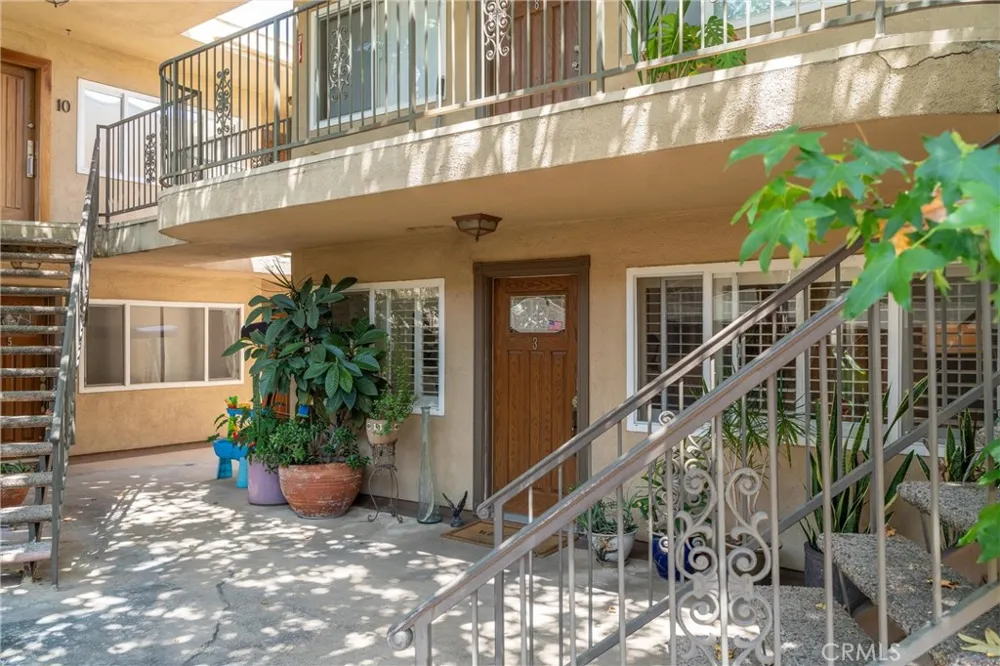 551 W Stocker Street #3 Glendale, CA 91202