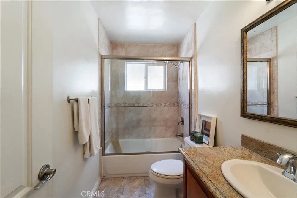 551 W Stocker Street #3 Glendale, CA 91202