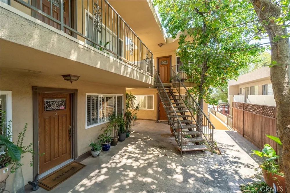 551 W Stocker Street #3 Glendale, CA 91202
