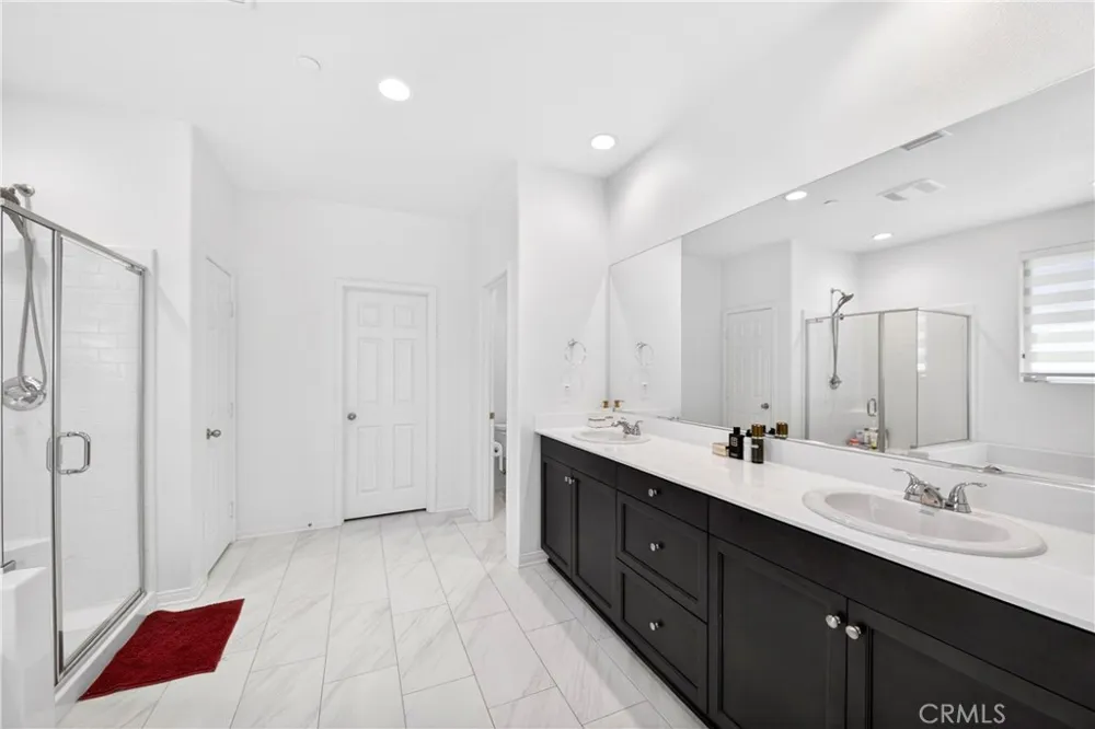 9521 Venetian Jurupa Valley, CA 92509