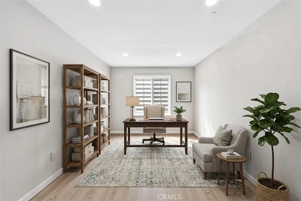 9521 Venetian Jurupa Valley, CA 92509