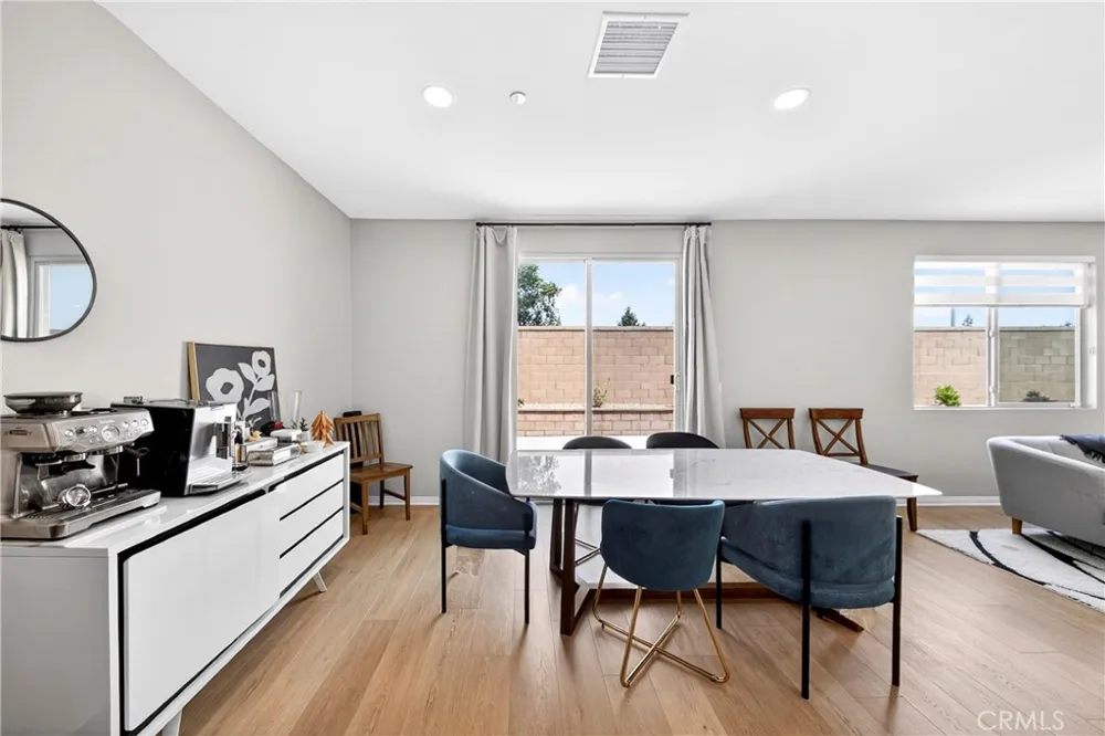 9521 Venetian Jurupa Valley, CA 92509