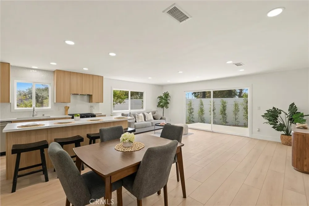 6501 Pickett Garden Grove, CA 92845