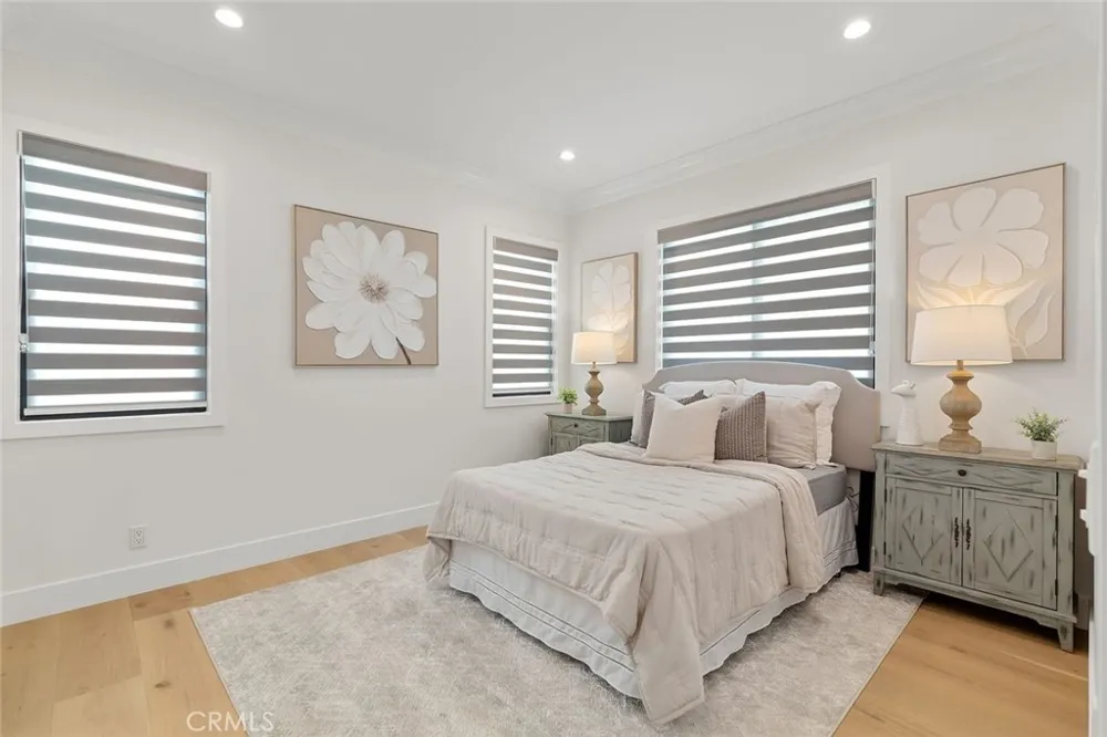 16323 Redwood Fountain Valley, CA 92708