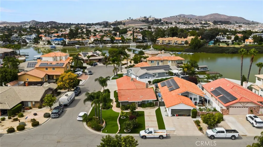 24180 Cruise Circle Drive Canyon Lake, CA 92587